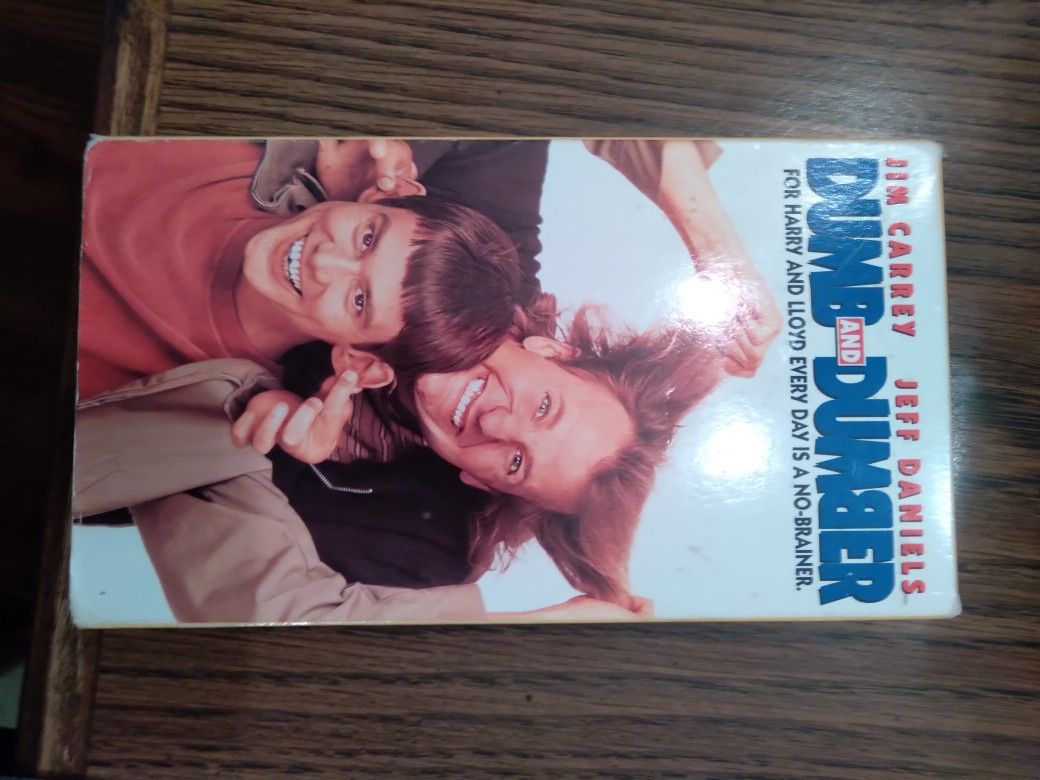 Dumb And Dumber VHS