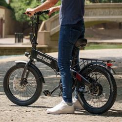 GoTrax Z4 Lite folding e-bike 25 mile range and 20mph 