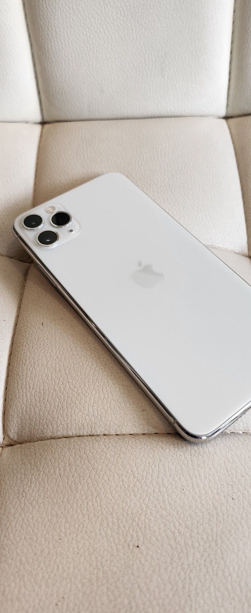 Iphone 11 Pro Max (Start Up Cost Is $40-$80 Not The Cash Peice)