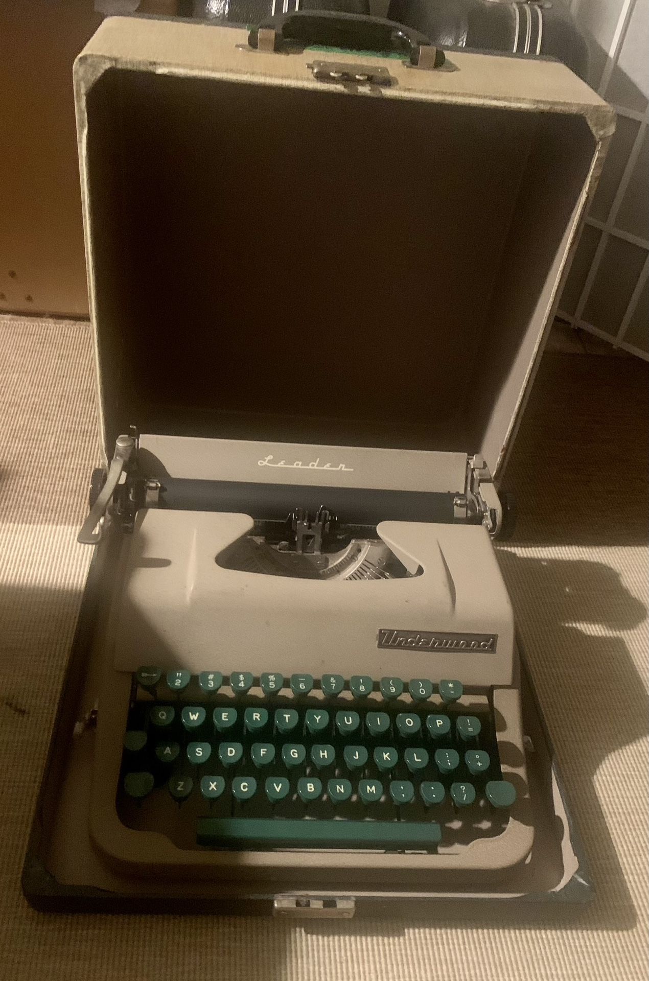 Antique Typewriter Collectibles & Art