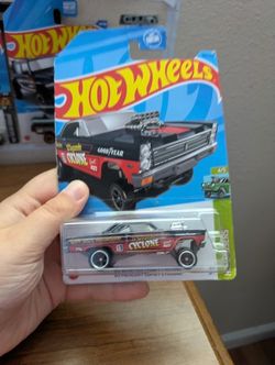 Hot Wheels " '65 Mercury Comet Cyclone (SUPER TREASURE HUNT)
