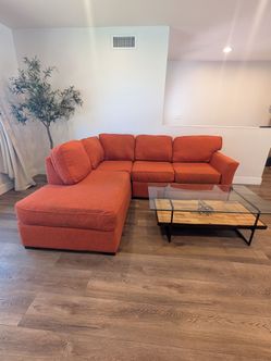 Jonathan Louis Accent Sectional Free Delivery $450
