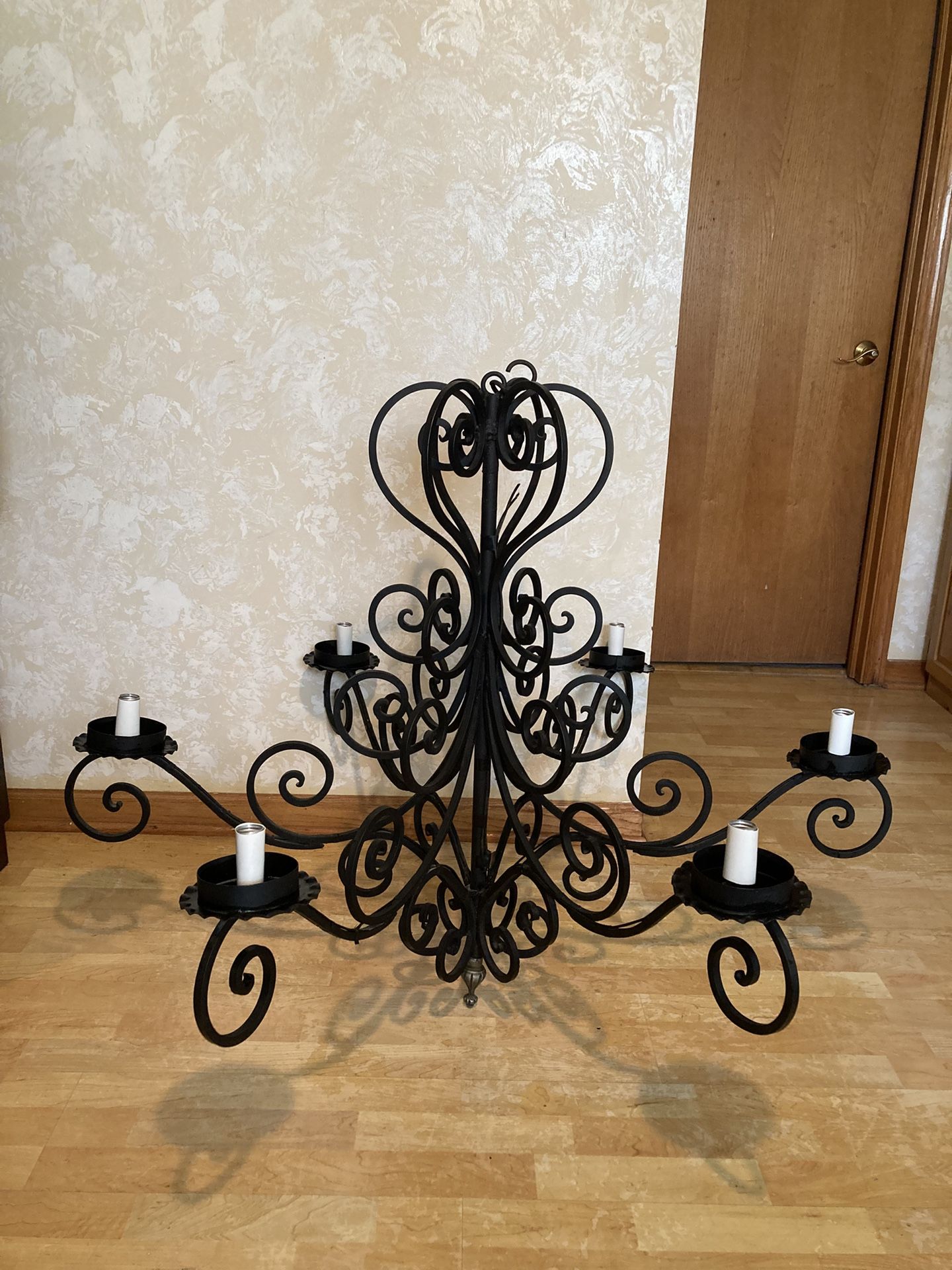Large Heavy Raw Iron Chandelier/Needs to be rewired/37”Hx47”W/ See all pictures posted/ Pickup in Lake Zürich