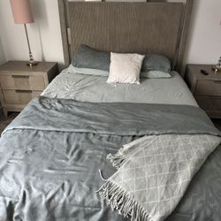 Queen Size Bedroom Set