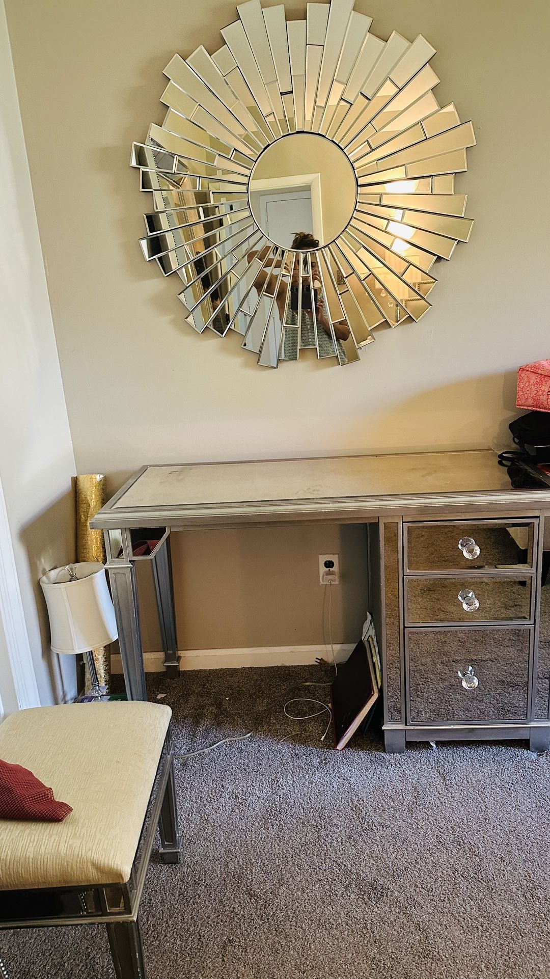 Pier1 desk with drawers