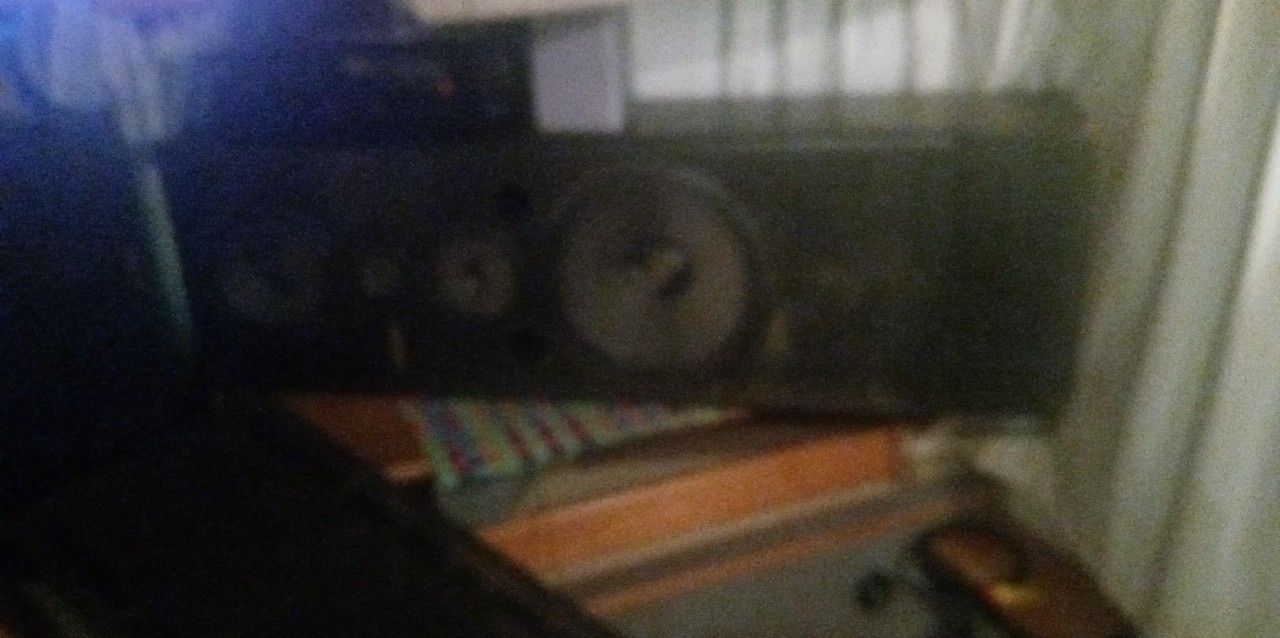 Yamaha Receiver Pioneer Tower Speaker for Sale in Indianapolis, IN