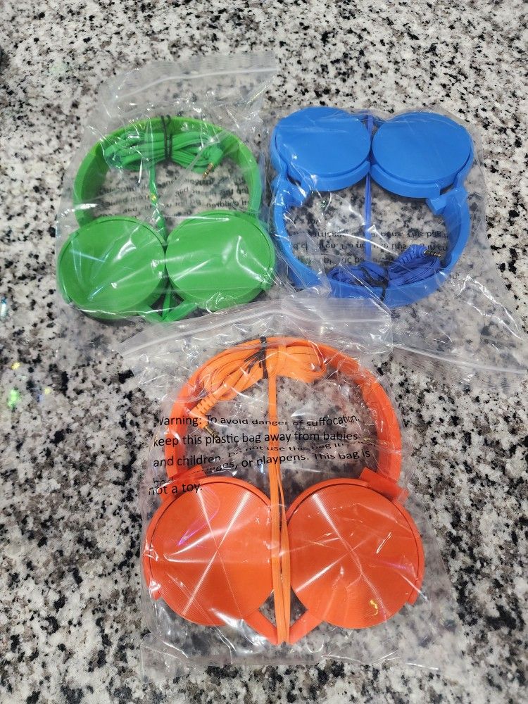 3 Barks Classroom Headphones, Colorful, Durable, Noise Reducing, Comfortable, Easy-to-Clean)