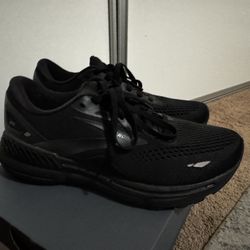 Brooks Women Adrenaline GTS Shoes