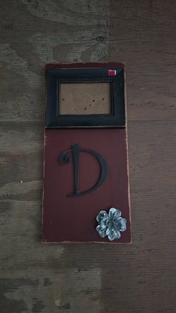 Wood picture frame