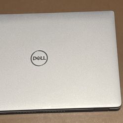 Dell Latitude 5440 14" i7-1365U 16GB DDR4 512GB SSD Windows 11 Pro