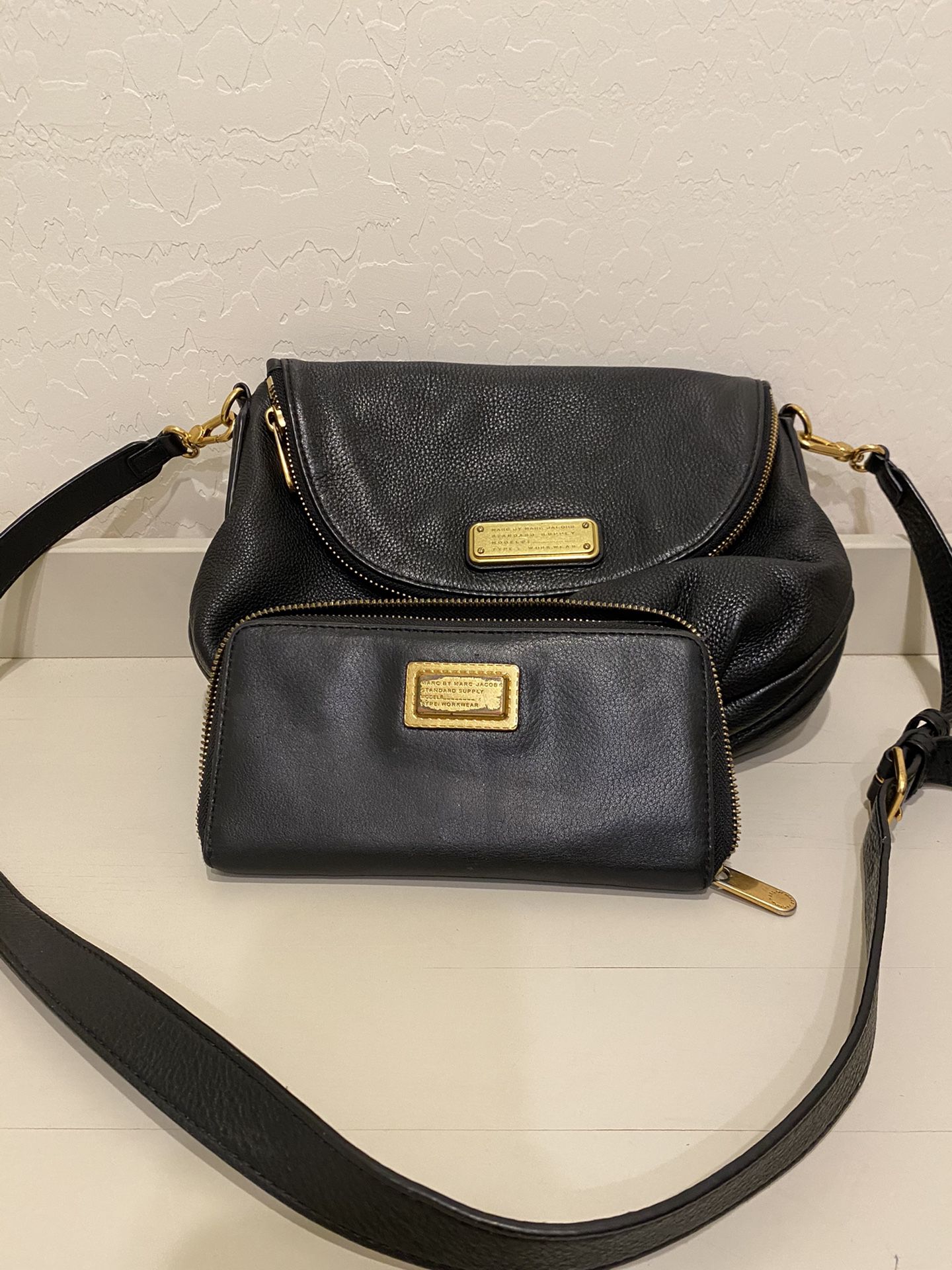 Marc Jacobs crossbody bag and wallet