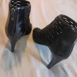 Cute Black Booties With Light Wear
