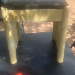 Nice Stool / Project piece 