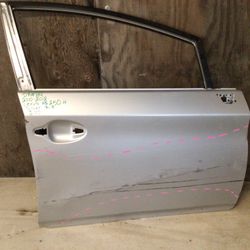 2010-2012 Lexus HS Right Front Door