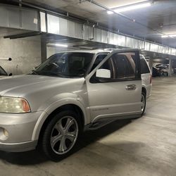 2003 Lincoln Navigator