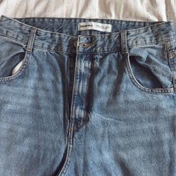 Bershka Jean 42x32