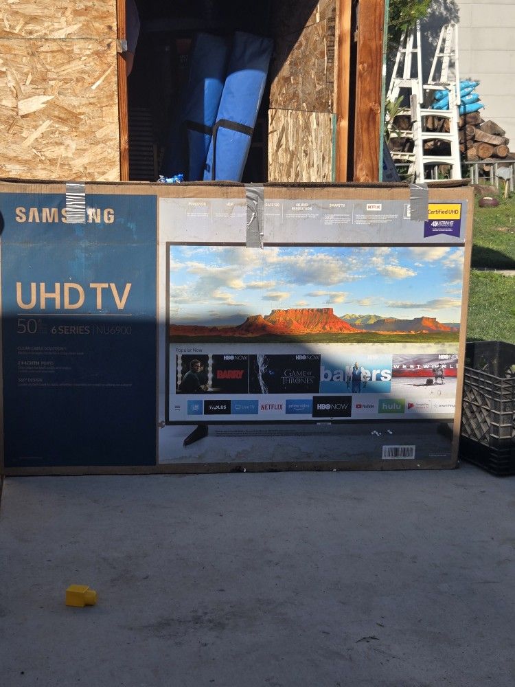 Samsung TV 50in
