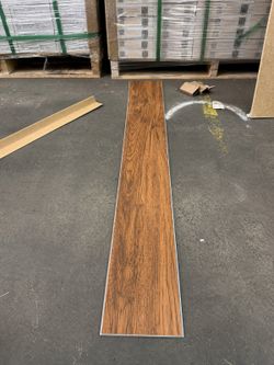 Rust Oak Luxury Vinyl Flooring Pallets