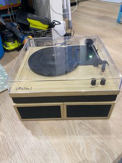 Record Player w/ Speakers 3 speed