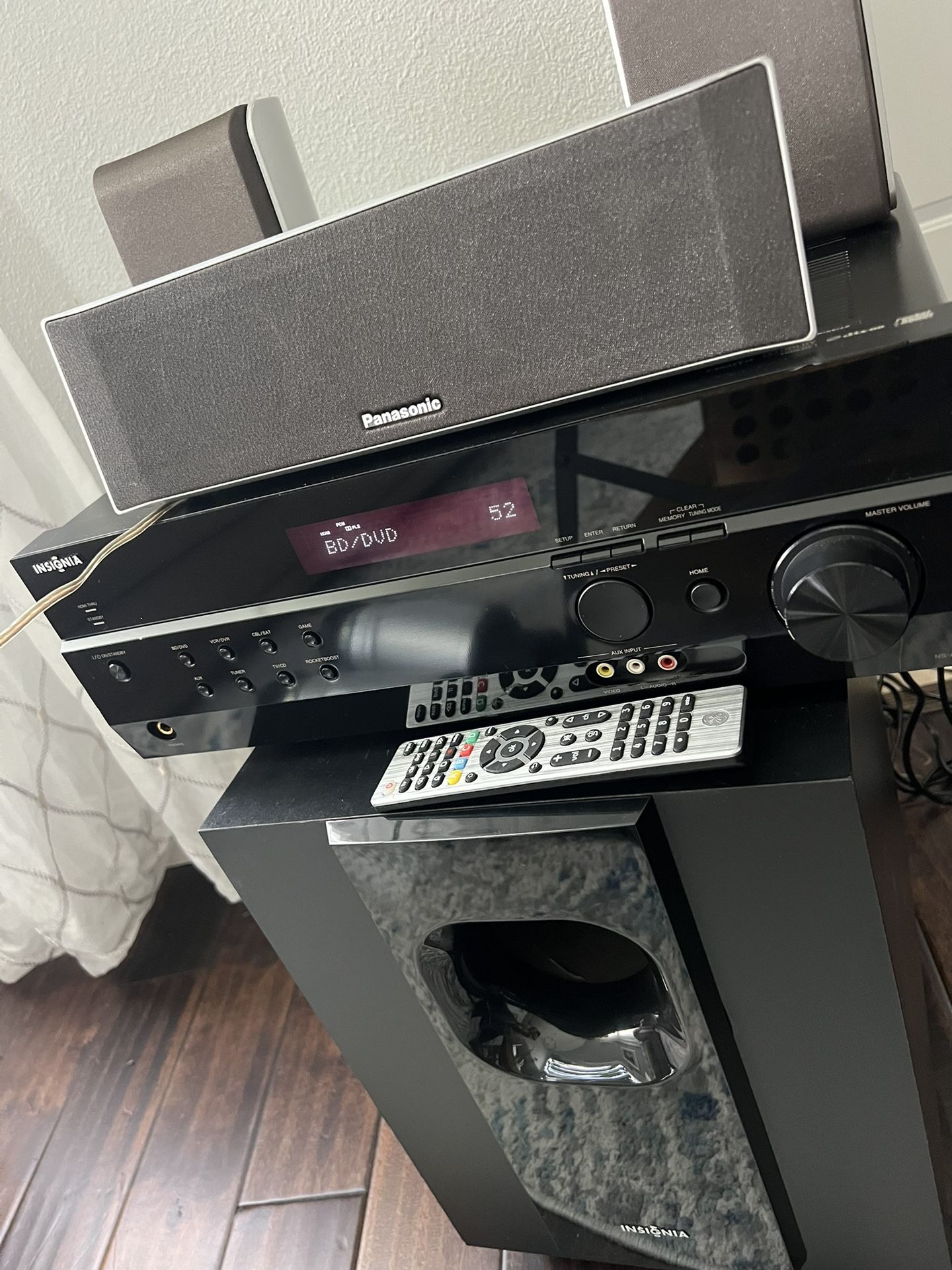 Home Theater Surround Sound System With Powered Subwoofer 