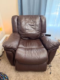 Free recliner curbside pick up