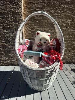 Valentines gift Basket
