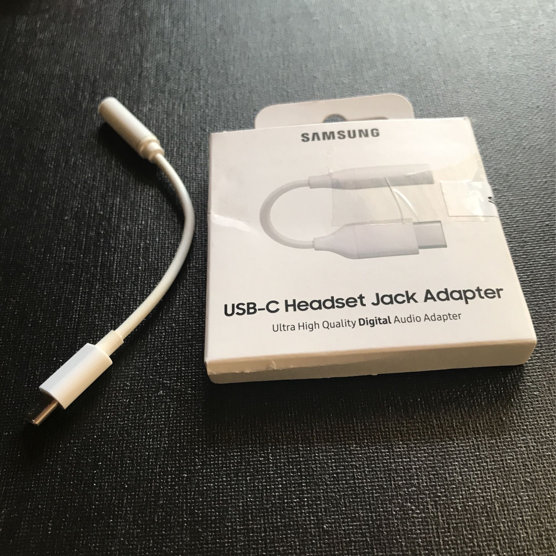 Samsung - USB Type C-to-3.5mm Headphone Jack