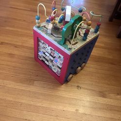 Wood Activity Cube 