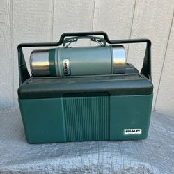 Stanley Lunch Pale And Thermos 