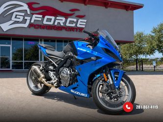 2025 SUZUKI GSX800FRQM5 GSX-8R