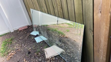 Free mirror