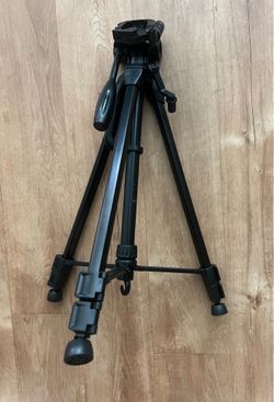 VIVITAR TRIPOD