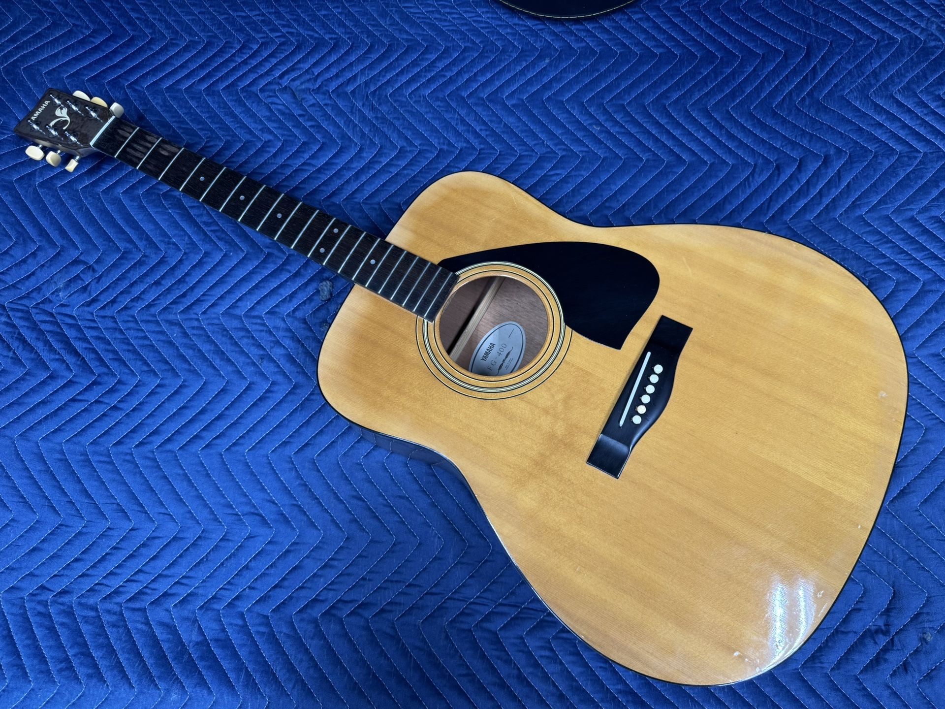 Yamaha Guitar With Carrying Case