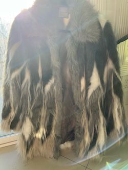 URBANCODE LONDON 🧥🔥 Gorgeous genuine fur coat — luxurious, warm & eye-catching! Excellent condition and beautiful unique pattern. Priced to sell FAS