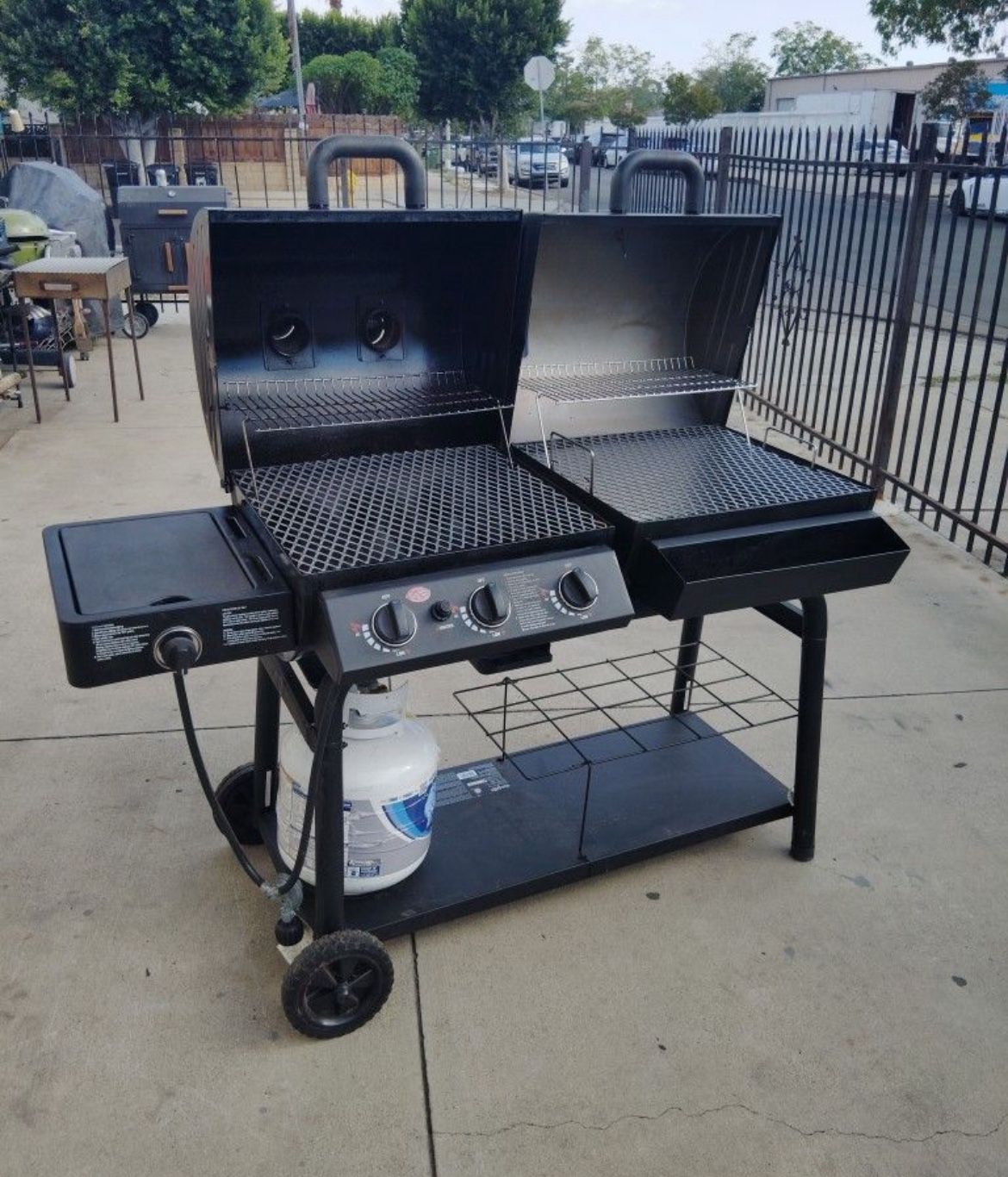 Bbq Grill Smoker. Asador Doble Función 