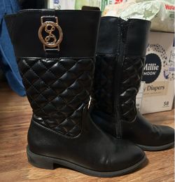 Size 12 Girl Boots - Black