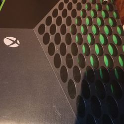 Xbox Series X With Wireless Headset And A Charging Dock With 2 Rechargeable Batteries For 620$