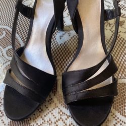 Black Heels Mootisies Tootsies