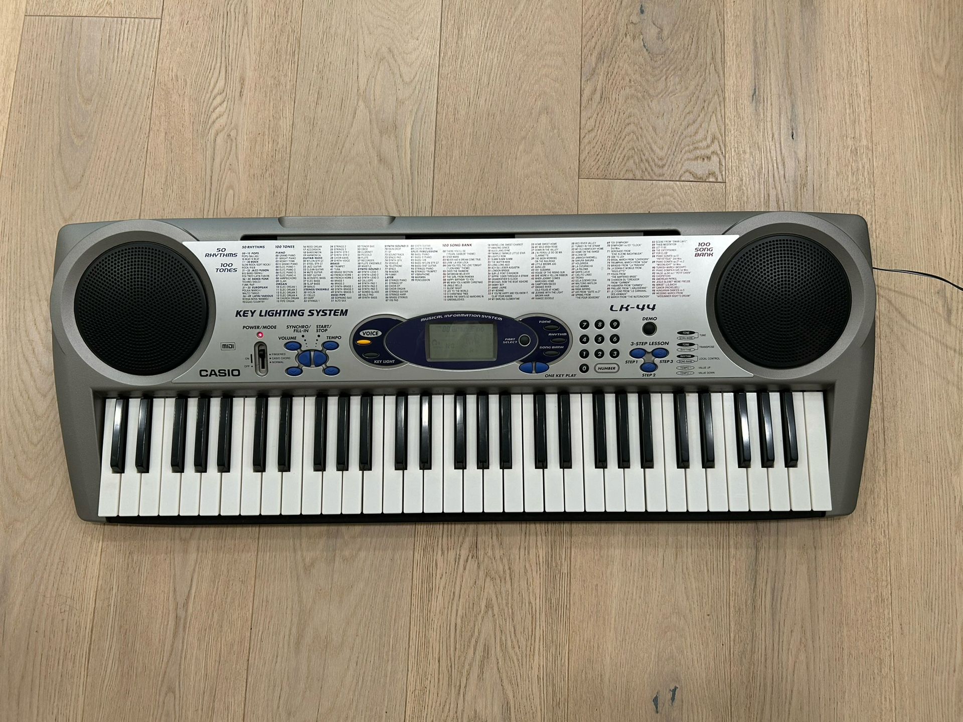 Casio Electric Keyboard LK-44