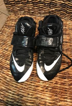 Nike boys cleats size 3.5