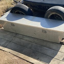 Truck Bed Tool Box 