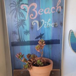 Wooden Beach Vibes Plant Holder