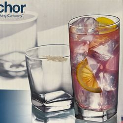 16 Pc. Glassware Set