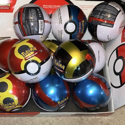 11 Pokemon TCG Pokeballs E25