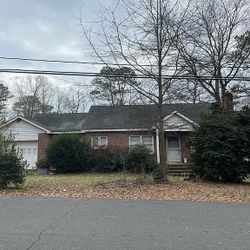 3 BR/2 BA BRICK HOME MARIETTA (NEEDS RENOVATED) 