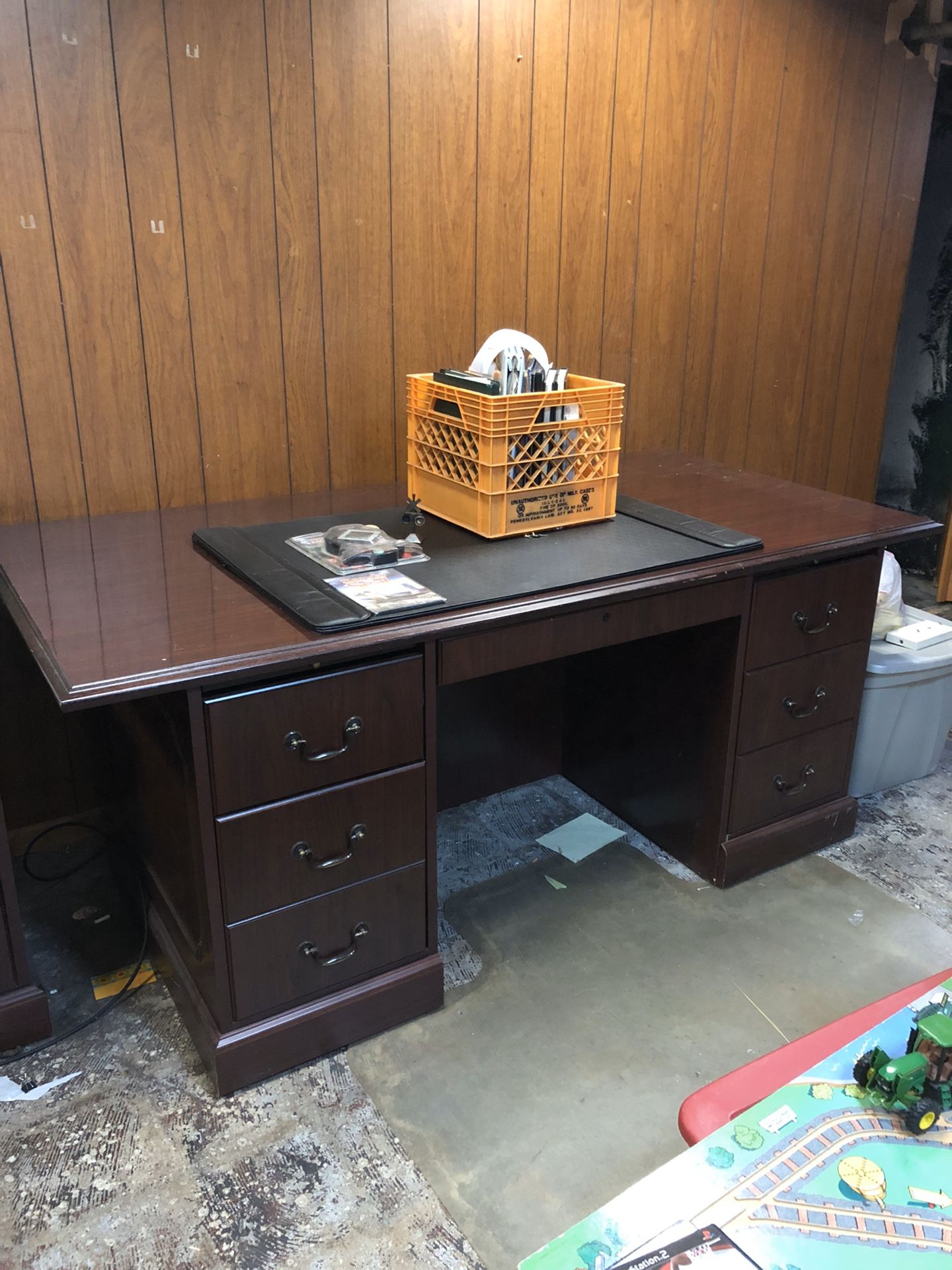 Beautiful solid office desk and big side table/file cabinet!!!