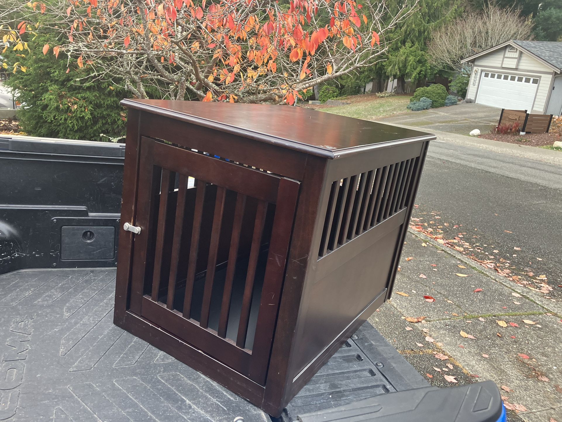 Large Medium Dog Cat Rabbit Bunny Wooden Kennel Crate 36” Long by 24” W 27” H Like New