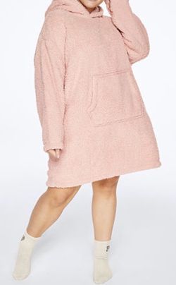 Serpha Pull Over $35
