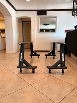 Yakima OverHaul HD Truck Bed Rack + 60” HD Bars + Bed Track Kit