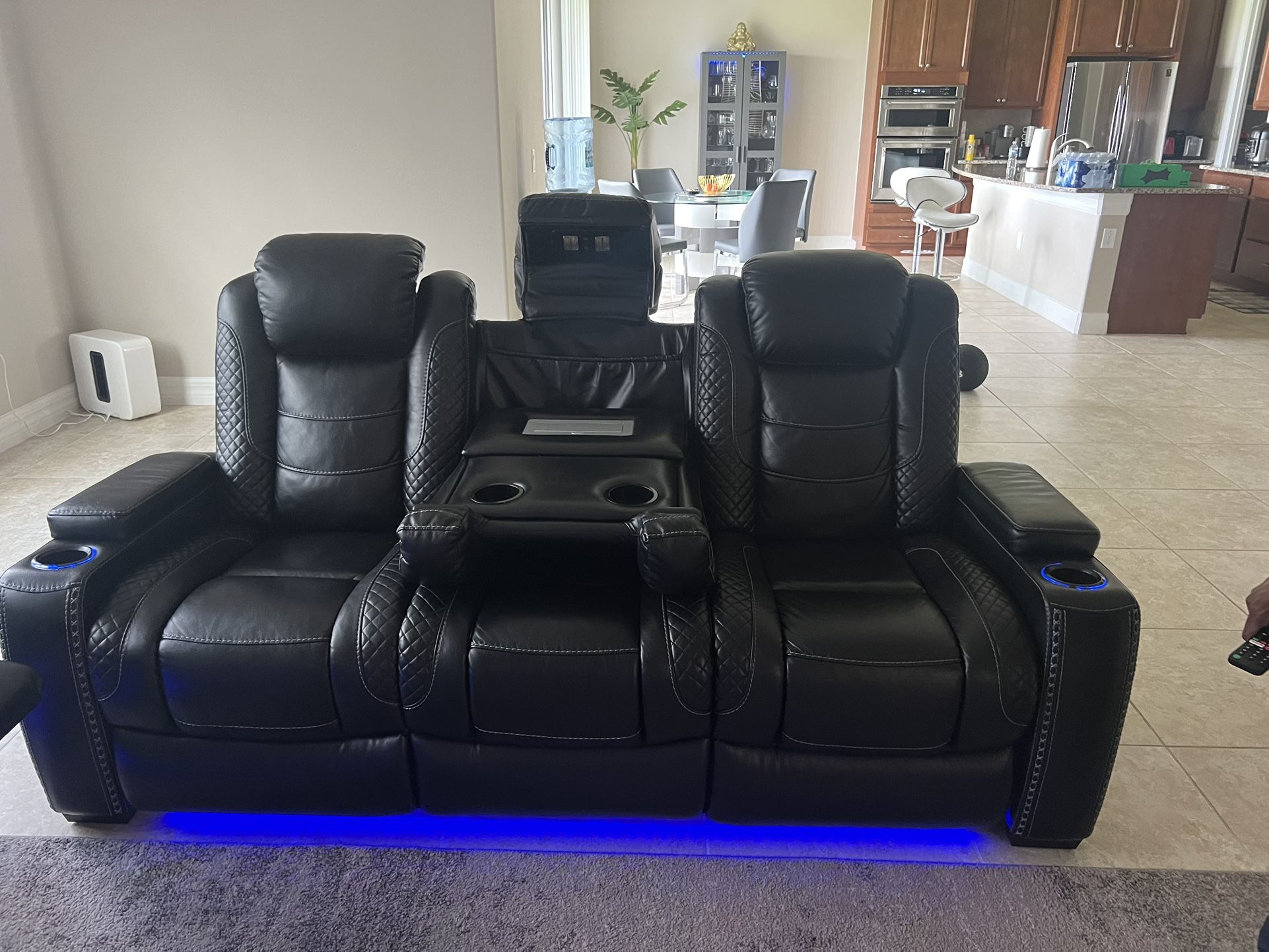 FOR SALE LIKE NEW 5 Seater Recliners for Sale in Orlando, FL OfferUp